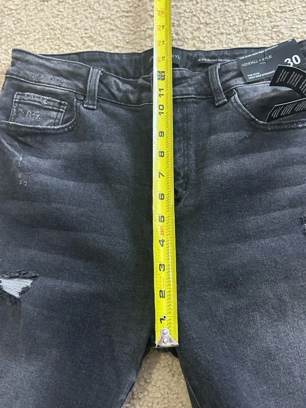 Kendall + Kylie Women's The Icon High Rise Straight sz 30 Black Denim Distressed - Picture 9 of 11